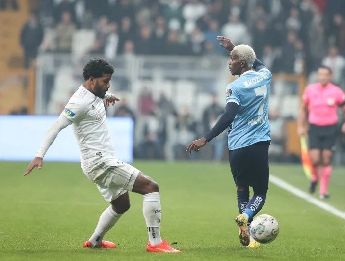 Beşiktaş ve Adana Demirspor, depremzedeler için temsili maç yapacak