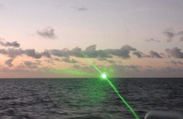 Çin gemisine yeşil lazer masrafı: "Mürettebat geçici körlük yaşadı"