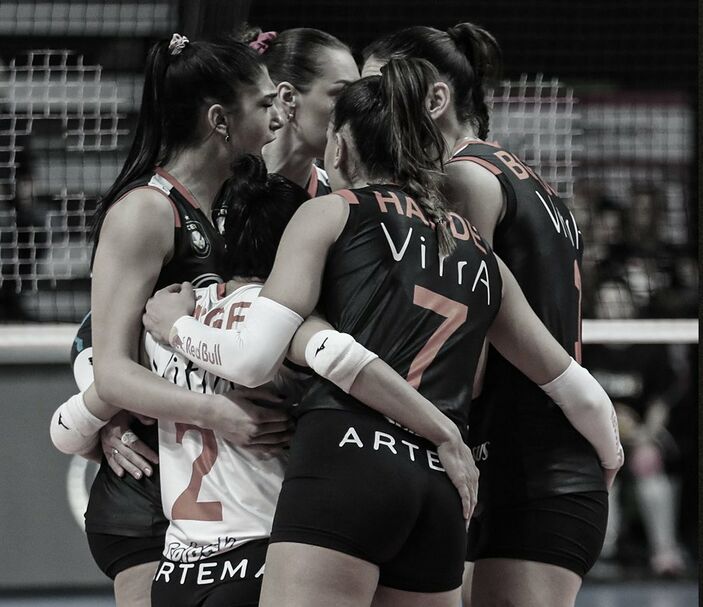 Eczacıbaşı, VakıfBank'ı mağlup etti