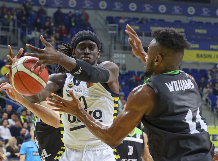 Fenerbahçe, evinde Manisa BŞB'yi yendi