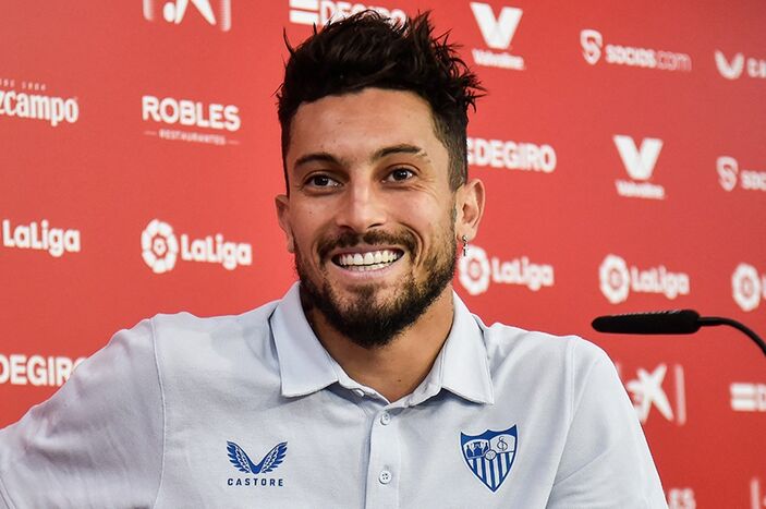 Galatasaray eski futbolcusu Alex Telles'i kadrosuna katmak istiyor