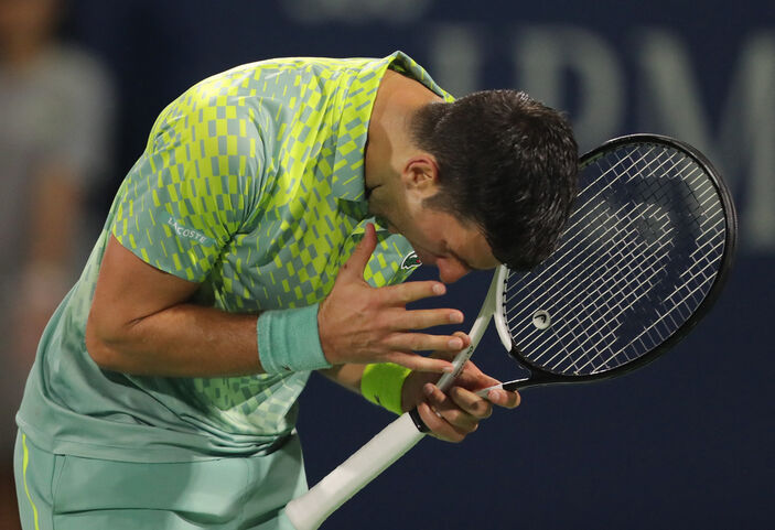 Novak Djokovic, Indian Wells'ten aşı zorunluluğu nedeniyle çekildi