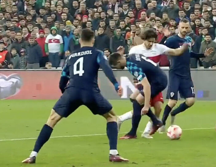 A Milli Takım'ın Hırvatistan karşısında penaltı beklentisi pozisyonu