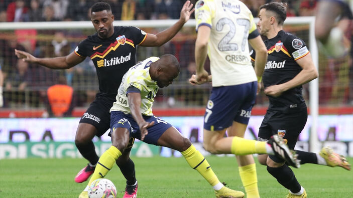 Enner Valencia: Fenerbahçe'de zıt, kalmak isterim