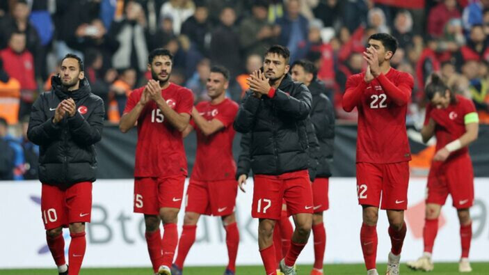 Ermenistan - Türkiye maçının ilk 11'leri