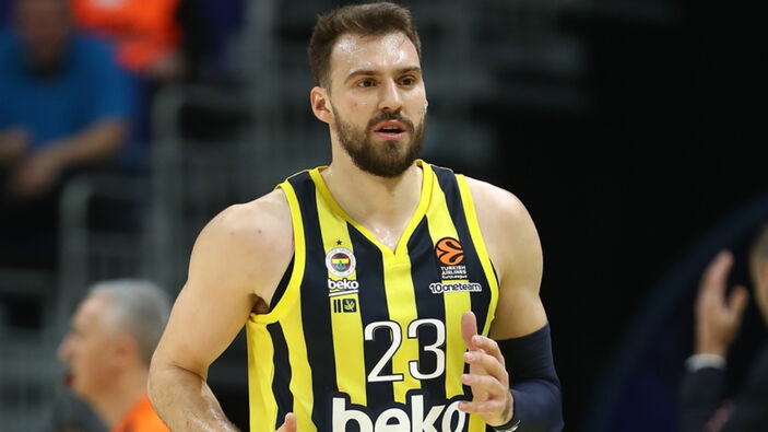 Fenerbahçe, Marco Guduric ile sözleşme yeniledi