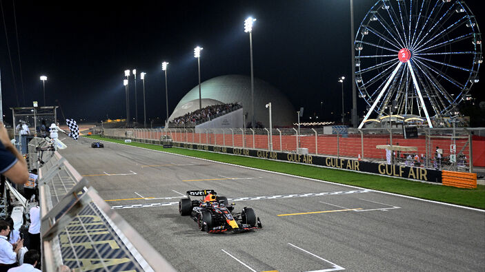 Formula 1'de sezonun ilk yarışını Max Verstappen kazandı