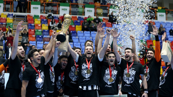 Hentbol Türkiye Kupası'nda Beşiktaş şampiyonluğa ulaştı