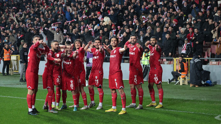 Samsunspor'un ligdeki yenilmezlik serisi 16 maça çıktı