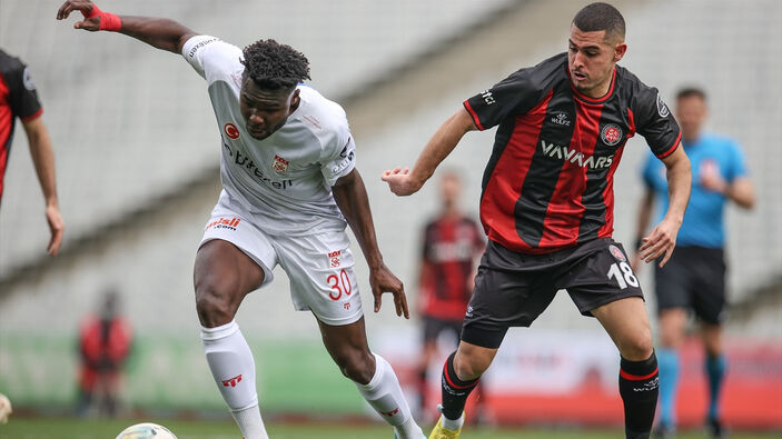 Sivasspor denedi ama yetişemedi! Düelloda kazanan Fatih Karagümrük