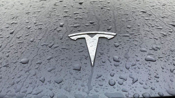 Tesla, ABD'deki otomobil fiyatlarını düşürdü