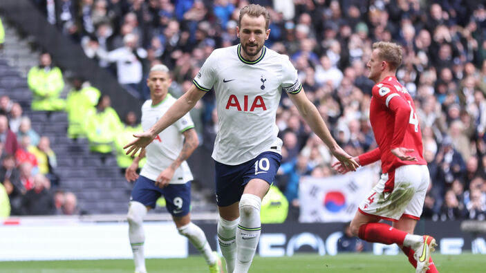 Tottenham, Harry Kane'in yıldızlaştığı maçlar Nottingham Forest'i yendi