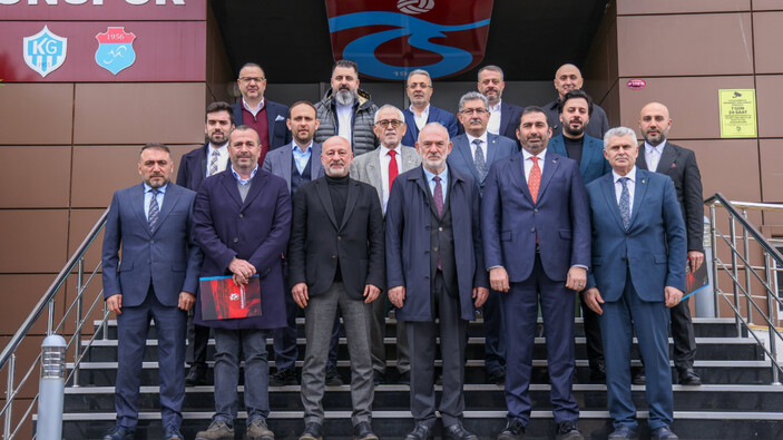 Trabzonspor'da yeni yönetim mazbatasını aldı