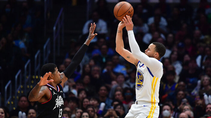 Warriors'ta Stephen Curry'nin 50 galibiyet sayısına yetmedi