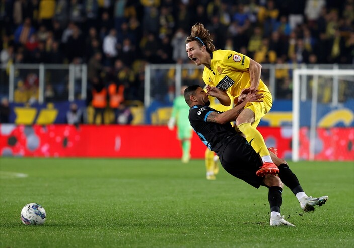 Trabzonspor, Ankaragücü'ne yenilerek Türkiye Kupası'na veda etti