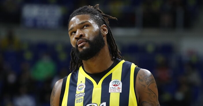 Fenerbahçe'ye Wilbekin ve Booker'dan kötü haber