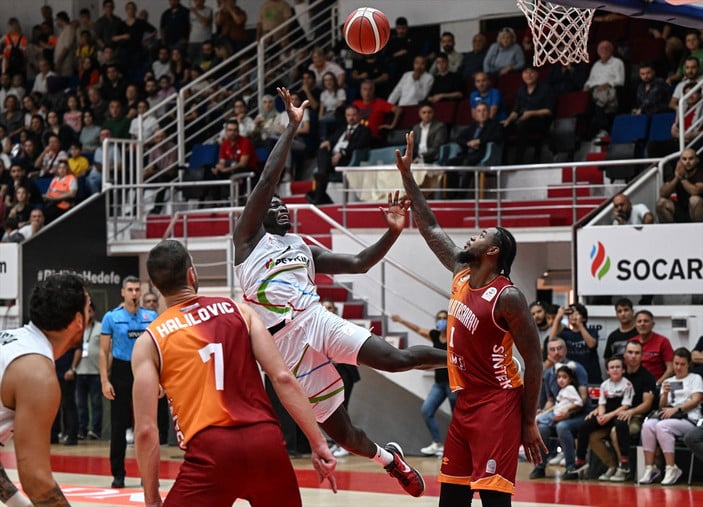 Galatasaray, Aliağa Petkimspor'a yenildi