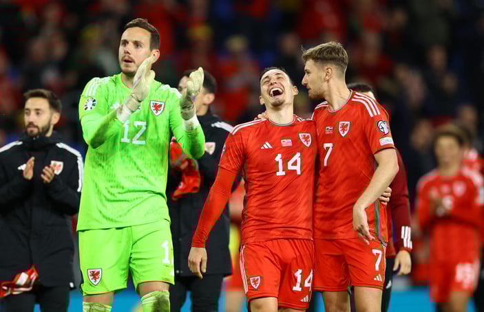 İspanya ve İskoçya finale çıkmayı garantiledi